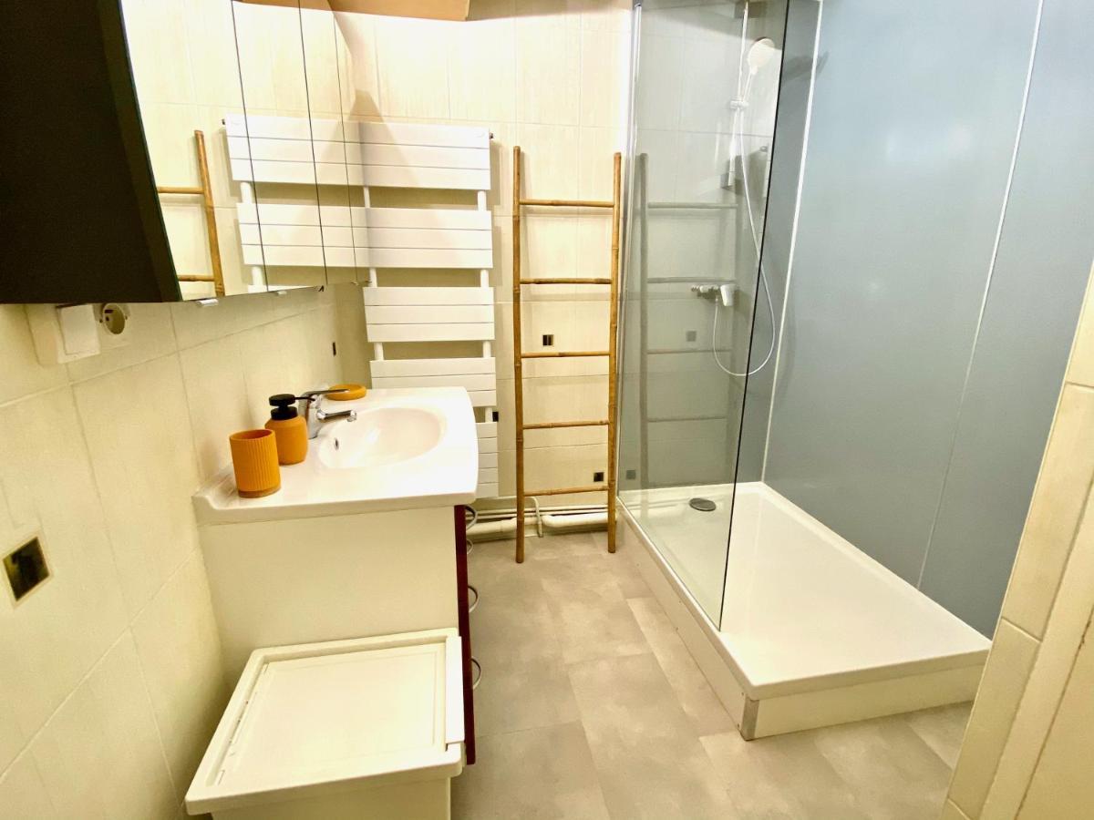 Helvetios YourHostHelper Appartement Caen Buitenkant foto